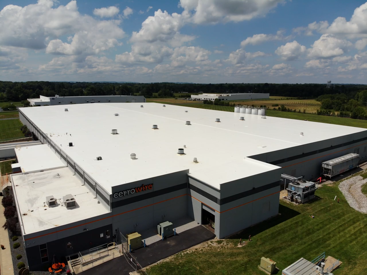 Royalty Roofing - flat roof commercial