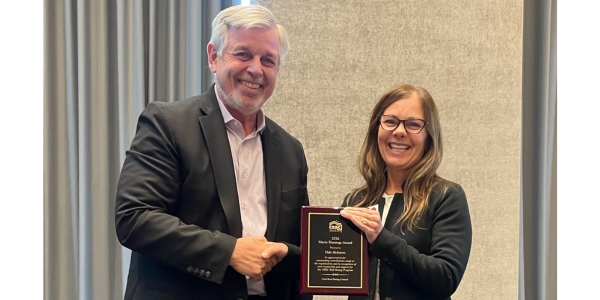 CRRC Dale McIntyre receives Marty Hastings Award