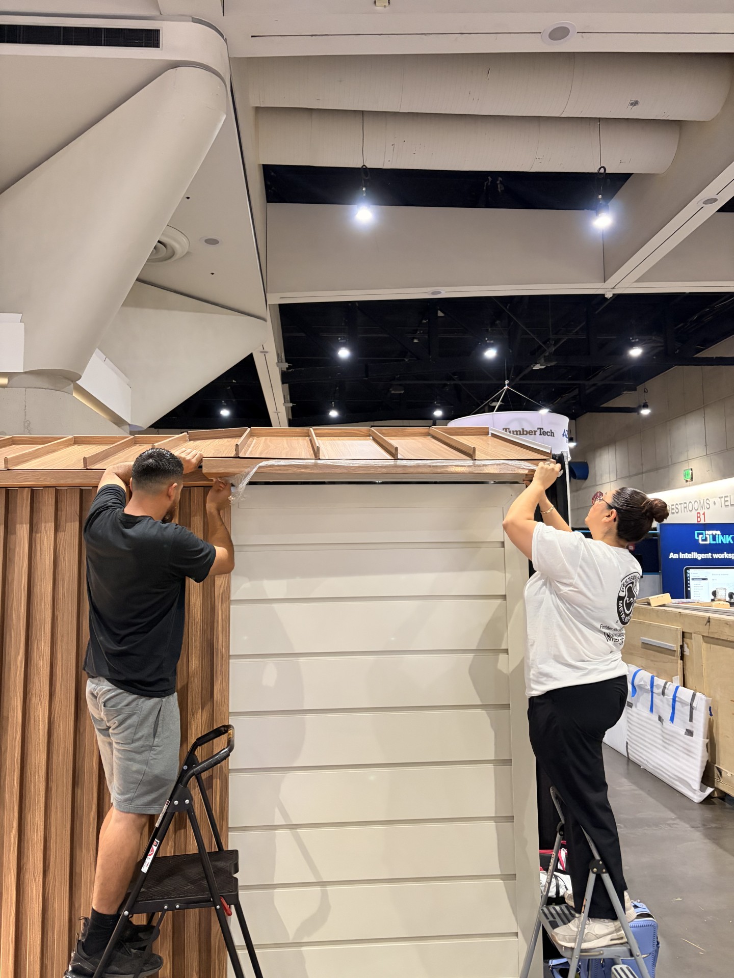 western states metal - Francisco and Jasmine Booth Set Up
